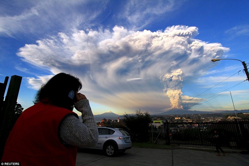 Chile: Nui lua thuc giac, xa khoi mu mit-Hinh-8